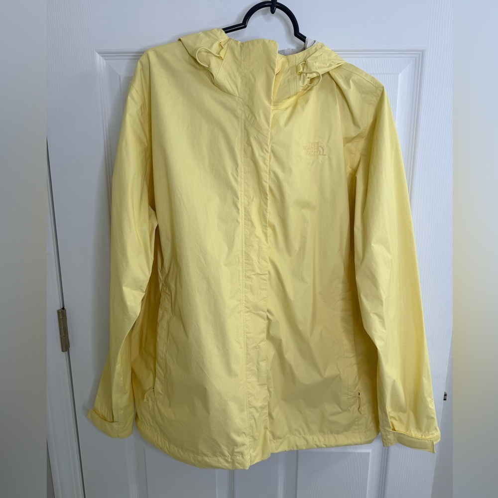 The North Face Light Yellow rain Jacket Coat Ladies Size  XXL spring outdoor